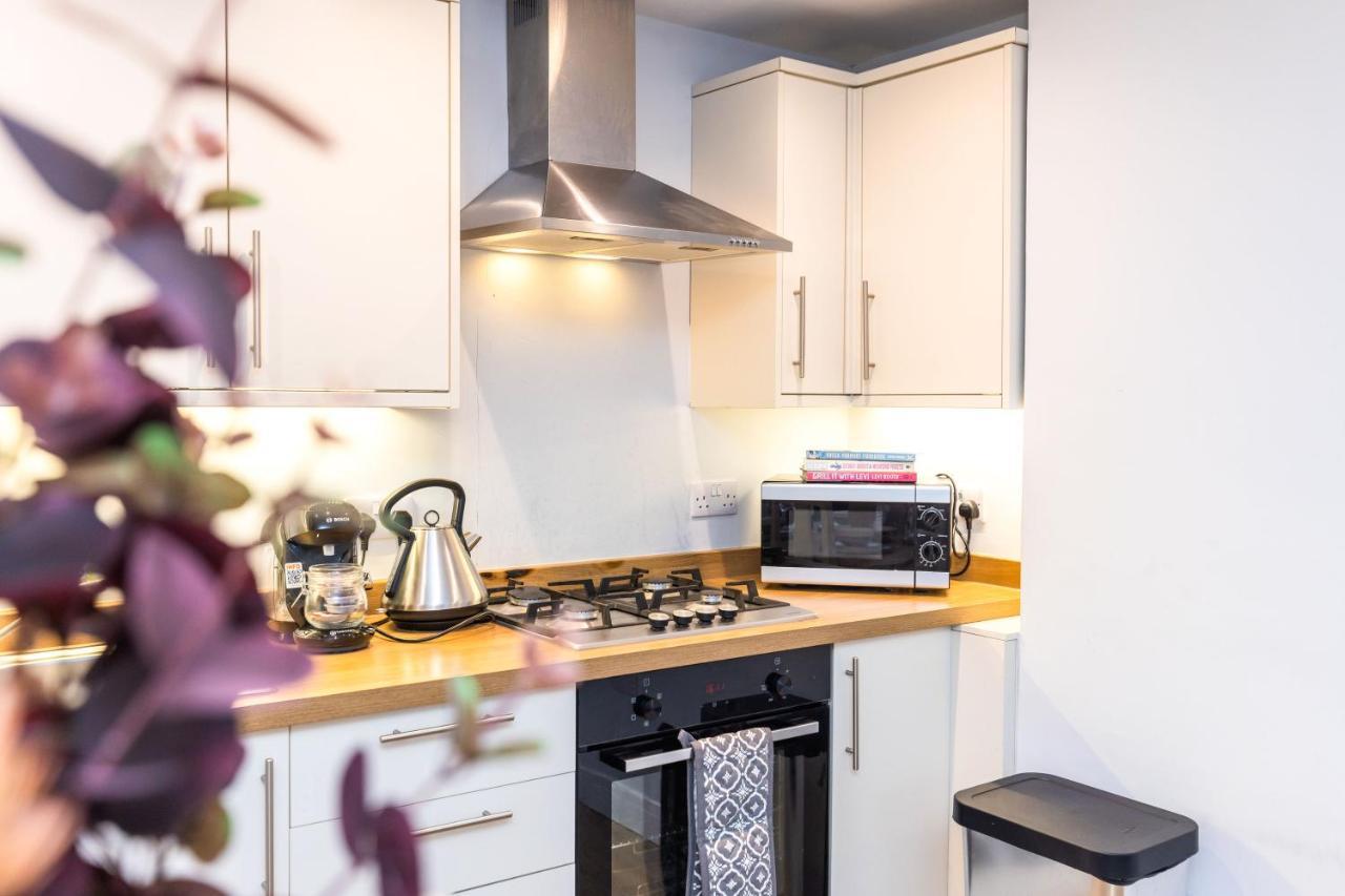 Luxury Modern 3 Bedroom Apartment In City Centre EDI Eksteriør bilde