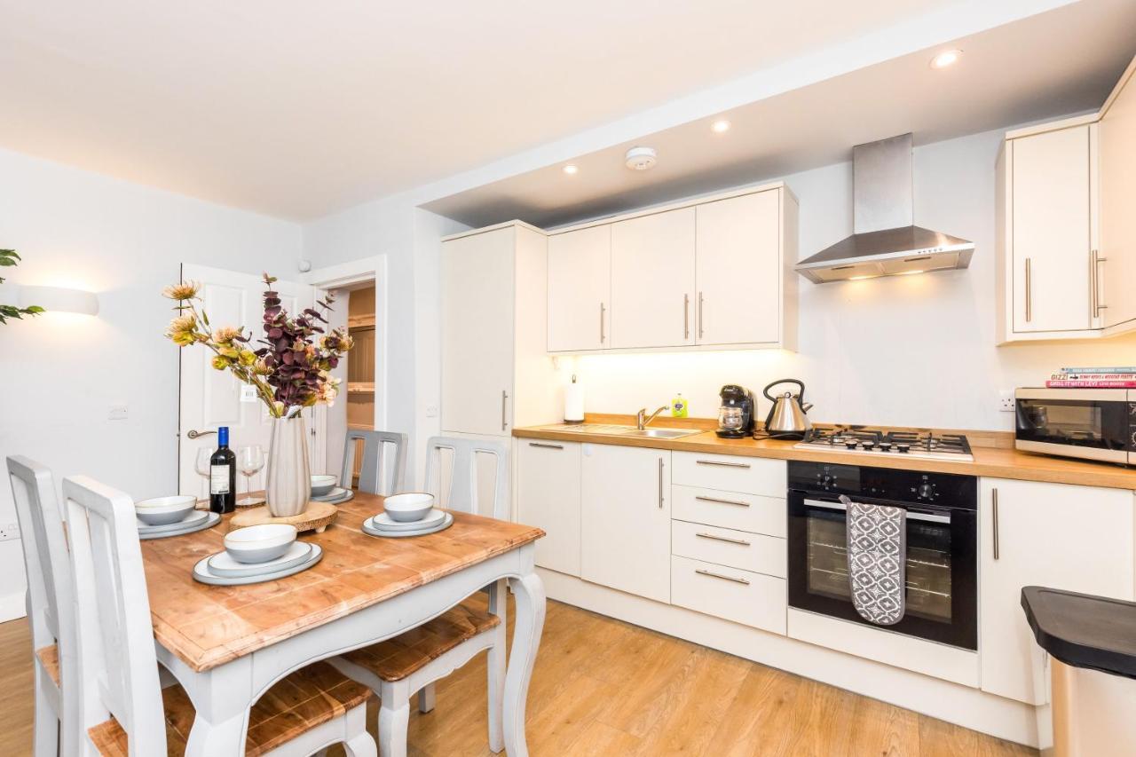 Luxury Modern 3 Bedroom Apartment In City Centre EDI Eksteriør bilde