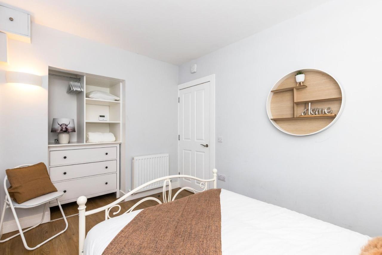 Luxury Modern 3 Bedroom Apartment In City Centre EDI Eksteriør bilde