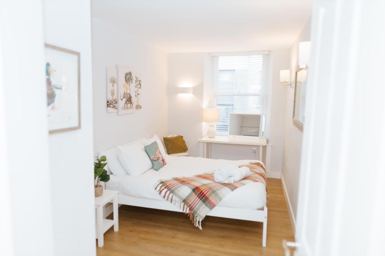 Luxury Modern 3 Bedroom Apartment In City Centre EDI Eksteriør bilde