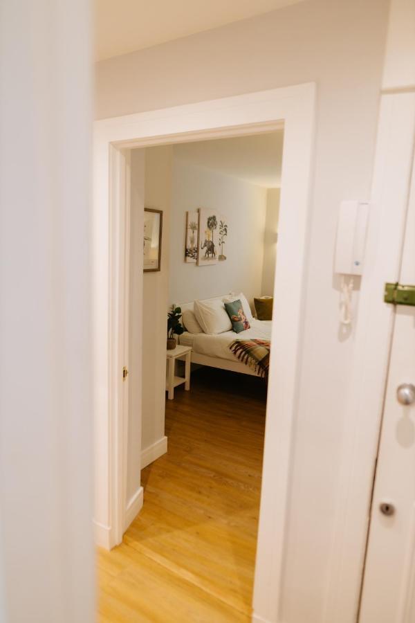 Luxury Modern 3 Bedroom Apartment In City Centre EDI Eksteriør bilde