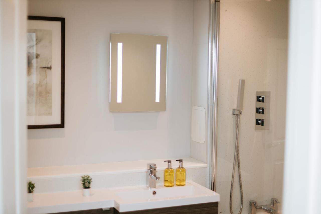 Luxury Modern 3 Bedroom Apartment In City Centre EDI Eksteriør bilde